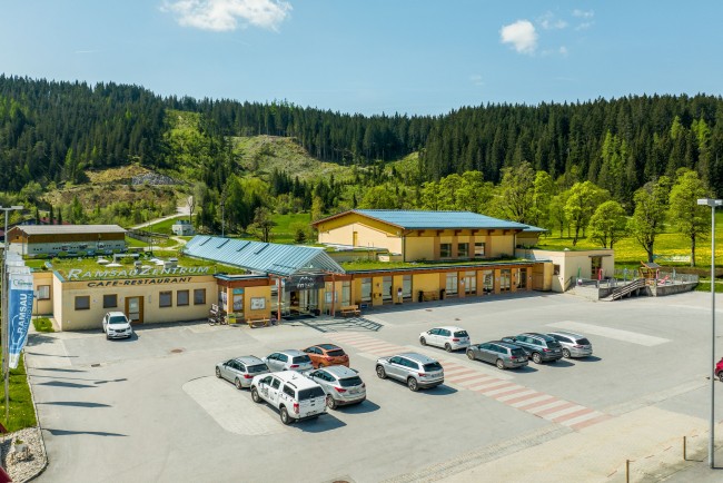 Parkplatz am Dachstein Event Zentrum